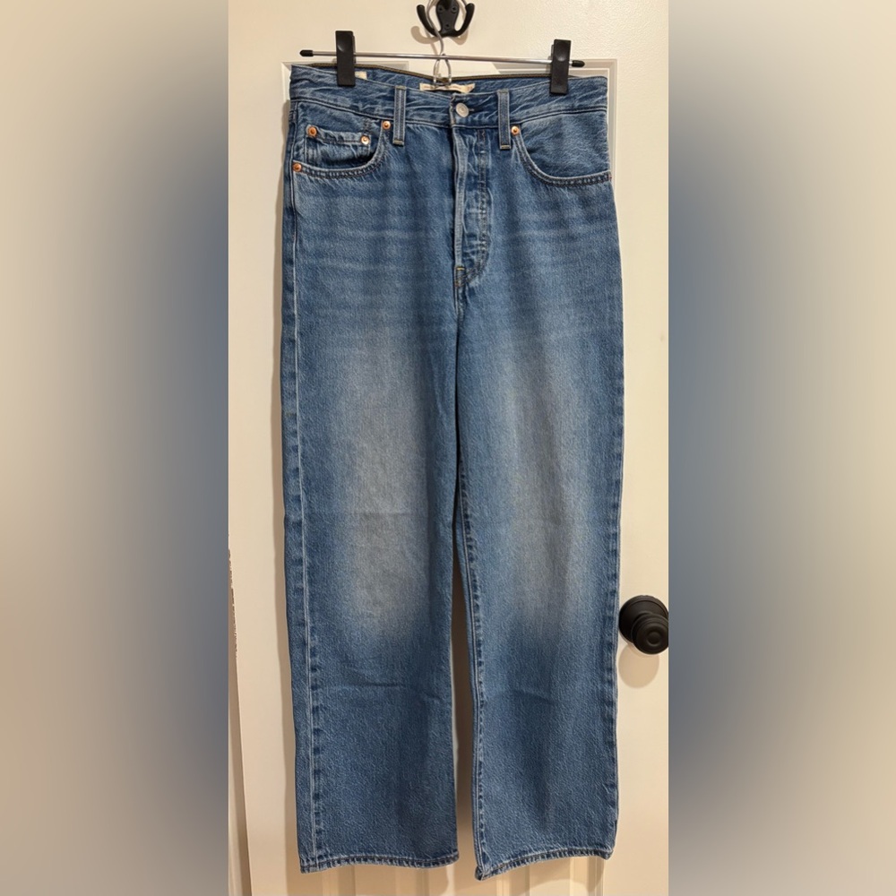 Levi's Ribcage Straight Ankle Jeans